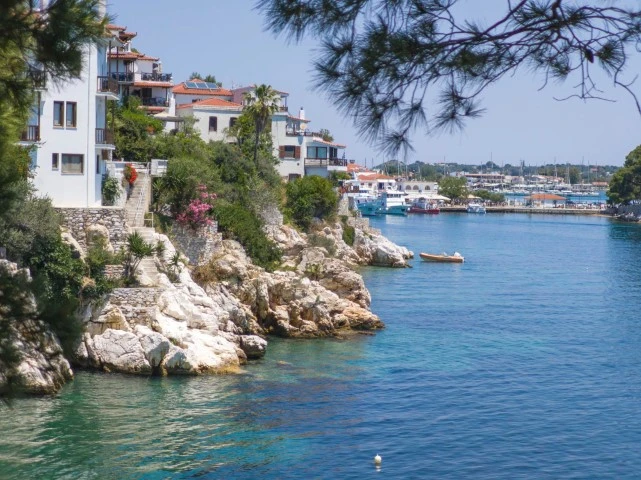 Skiathos plakes (Small)